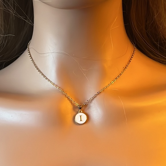I Letter Necklace - Picture 3 of 4